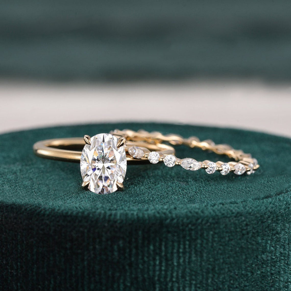 Bridal Ring Set, Oval Cut Center Stone