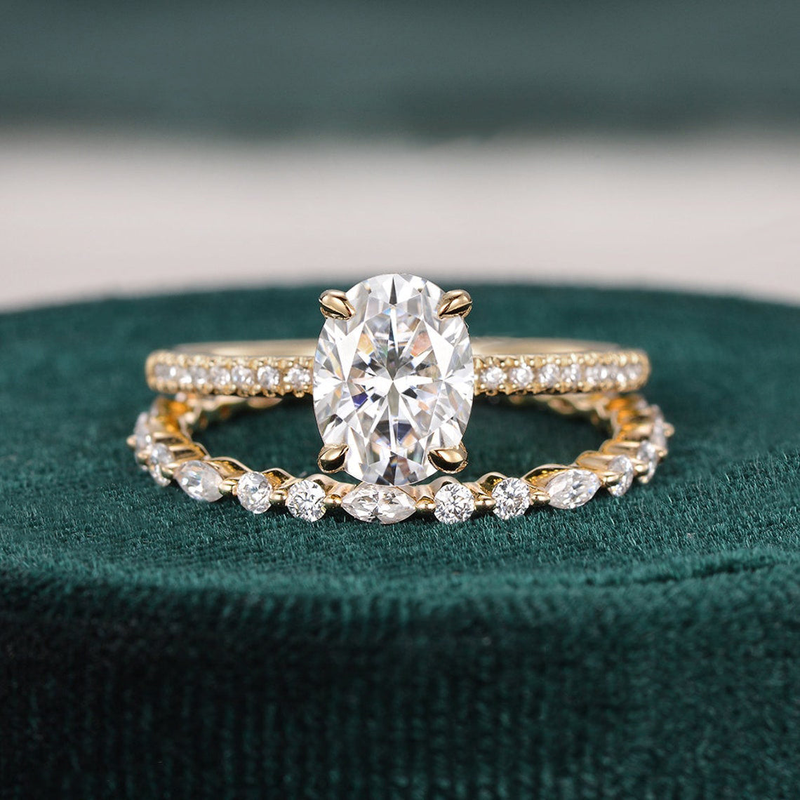 Bridal Ring Set, Oval Cut Center Stone