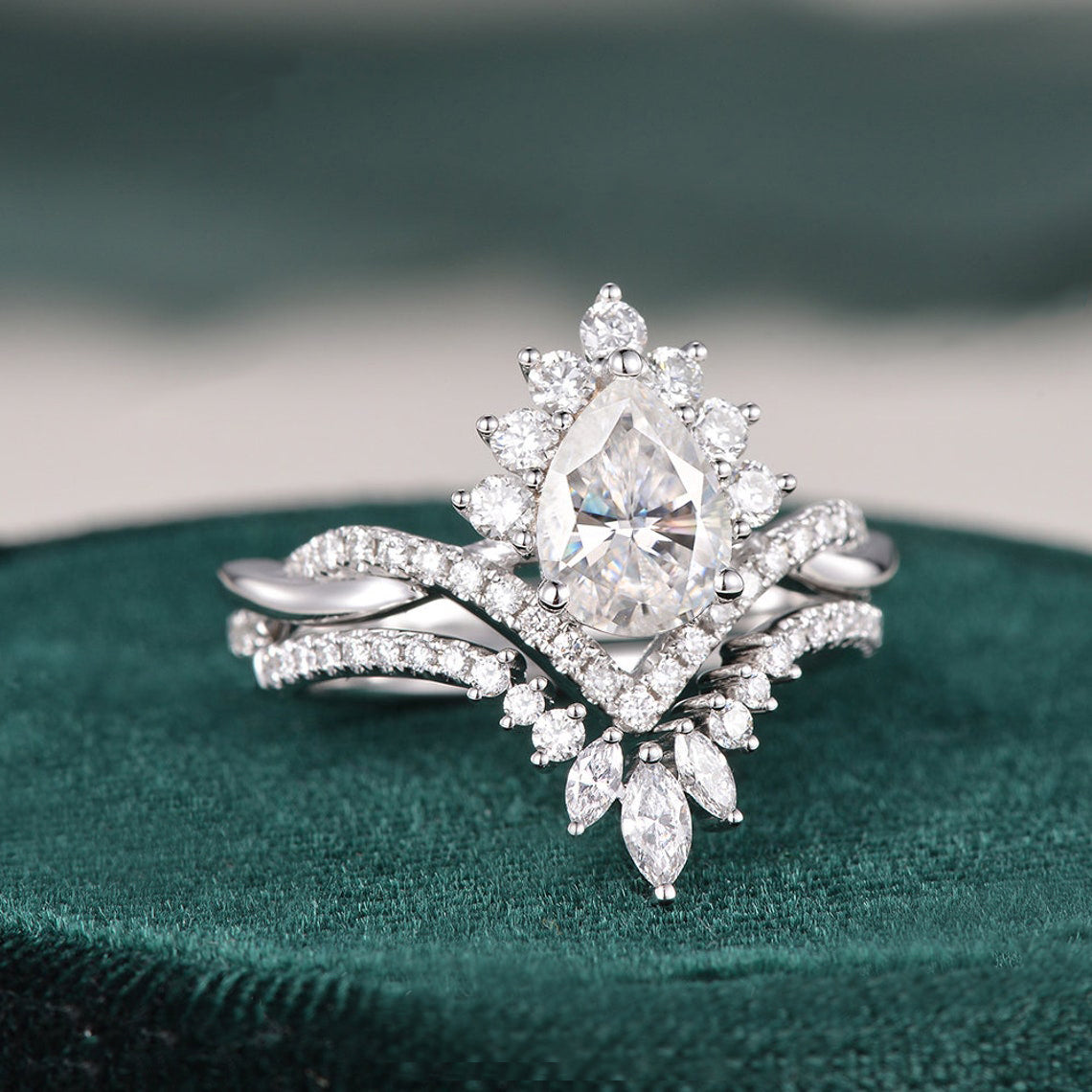 Vintage Style Bridal Ring Set, Pear Cut Center Stone