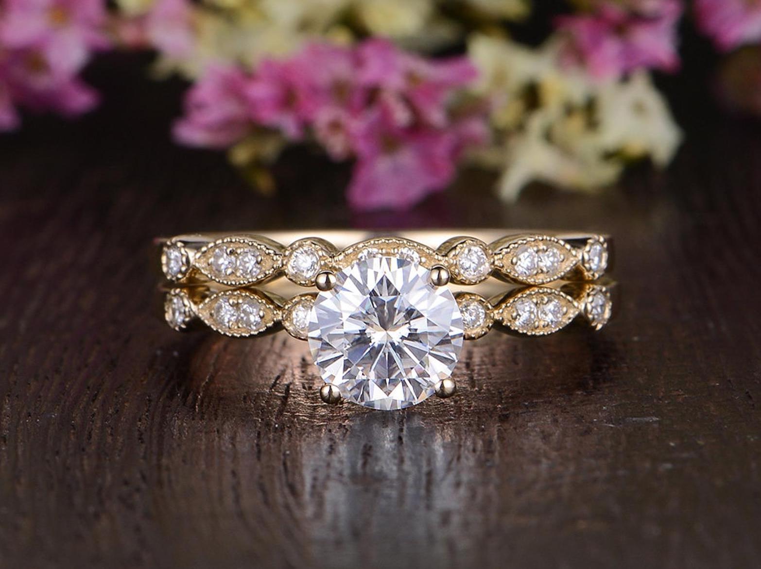 Vintage Style Bridal Ring Set, Round Cut